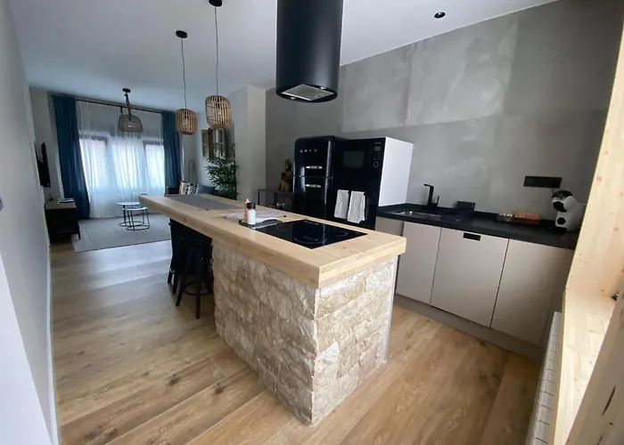 Cornelia 01 Apartment *